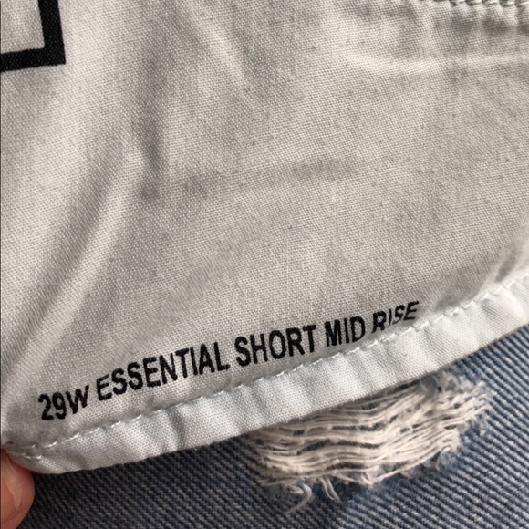 BDG - Denim shorts size 29 - Picture 3 of 4